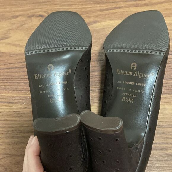 Etienne Aigner NWOT Dreamer Brown Ostrich Embossed Leather Pumps. Size 8.5 M. - Picture 7 of 8
